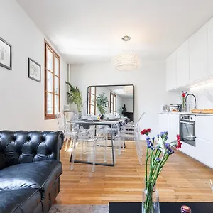 Apartment Feel - Alphonse Karr 