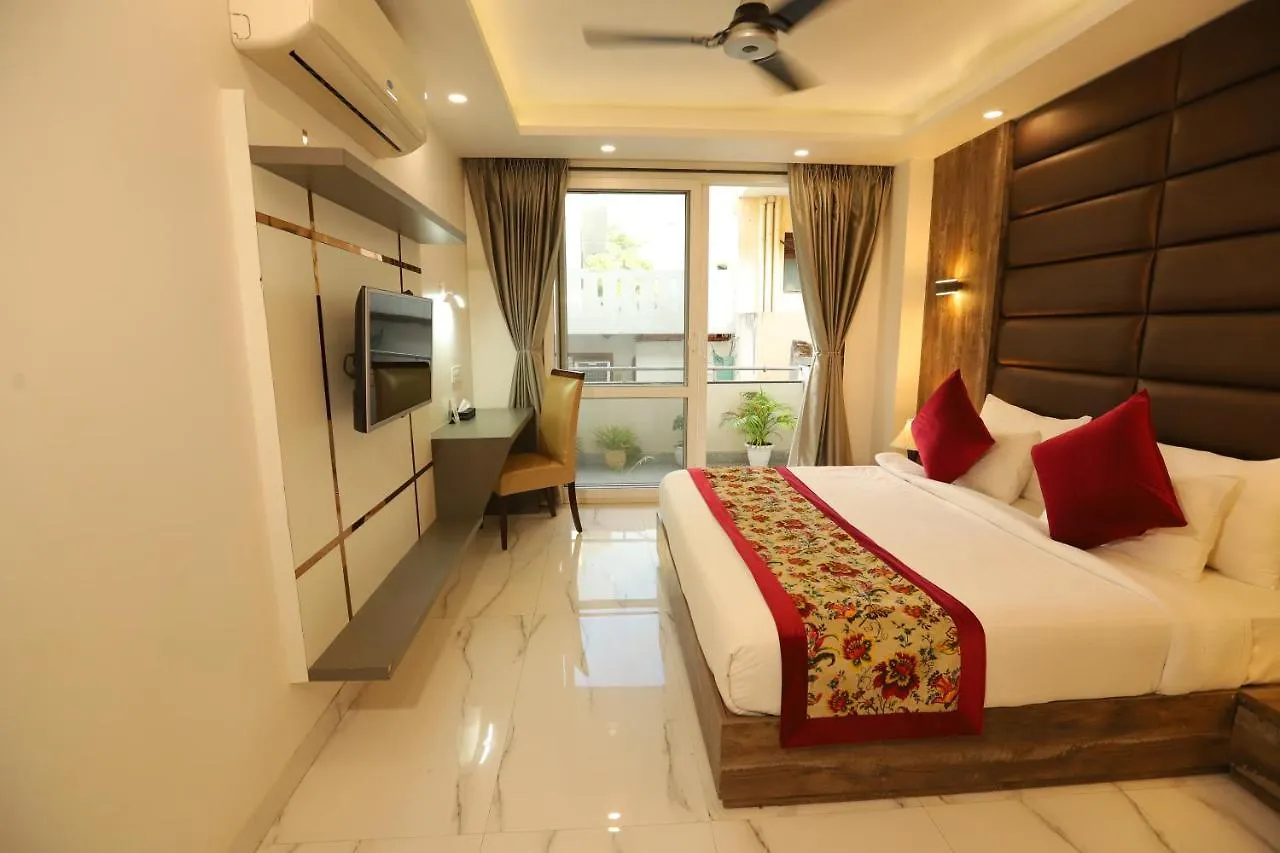 Hotel Keshav Residency Gurgaon Near Medanta 3*,